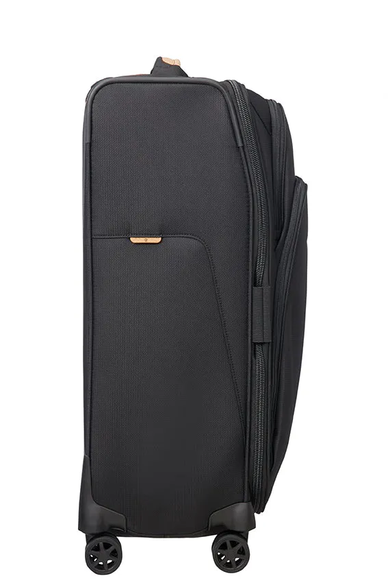 Samsonite Spark SNG Eco 67cm 4-Wheel Medium Expandable Suitcase